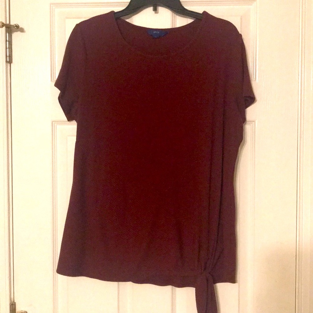 Red side tie top